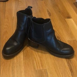 Red wing shoes women’s boots